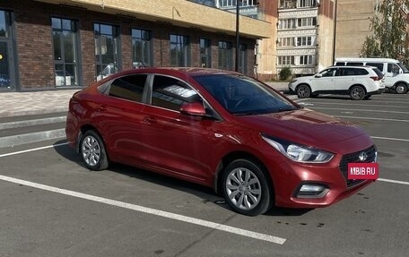 Hyundai Solaris II рестайлинг, 2018 год, 1 500 000 рублей, 2 фотография