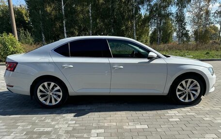 Skoda Superb III рестайлинг, 2017 год, 2 190 000 рублей, 5 фотография