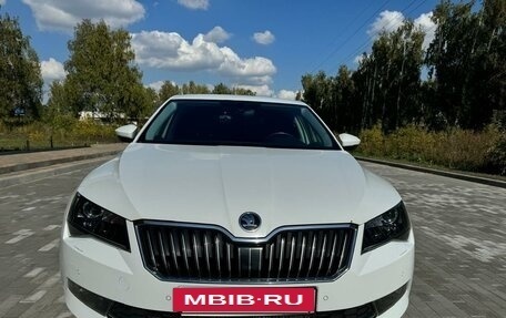 Skoda Superb III рестайлинг, 2017 год, 2 190 000 рублей, 7 фотография