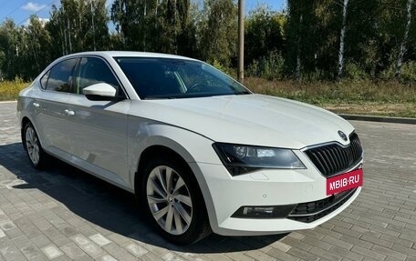 Skoda Superb III рестайлинг, 2017 год, 2 190 000 рублей, 6 фотография