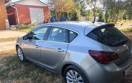 Opel Astra J, 2011 год, 1 850 000 рублей, 16 фотография