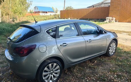 Opel Astra J, 2011 год, 1 850 000 рублей, 13 фотография