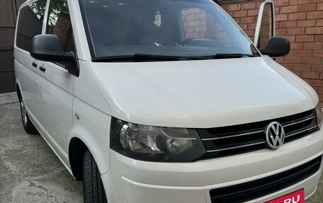 Volkswagen Multivan T5, 2015 год, 2 670 000 рублей, 4 фотография