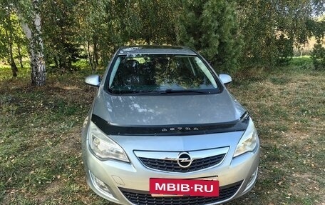 Opel Astra J, 2011 год, 1 850 000 рублей, 17 фотография