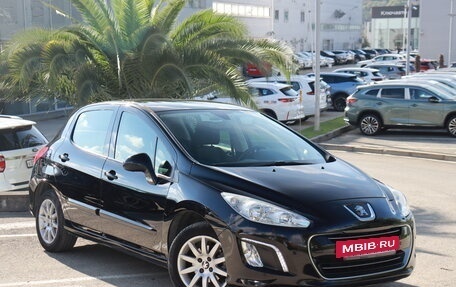 Peugeot 308 II, 2011 год, 799 000 рублей, 3 фотография