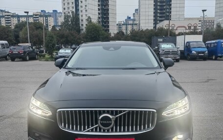 Volvo S90 II рестайлинг, 2020 год, 3 300 000 рублей, 3 фотография