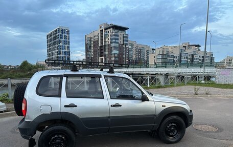 Chevrolet Niva I рестайлинг, 2005 год, 219 900 рублей, 3 фотография