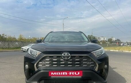 Toyota RAV4, 2019 год, 3 500 000 рублей, 3 фотография