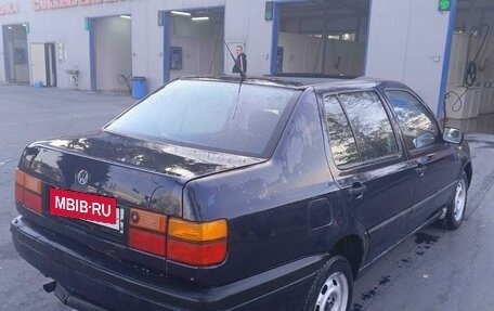 Volkswagen Vento, 1992 год, 162 000 рублей, 4 фотография