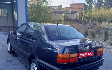 Volkswagen Vento, 1992 год, 162 000 рублей, 3 фотография