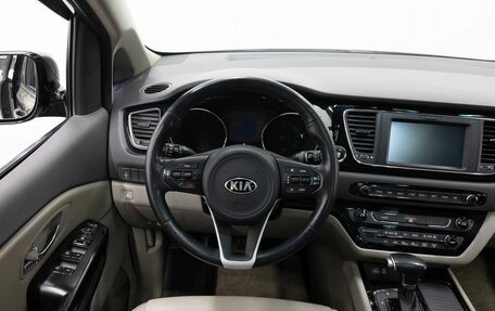 KIA Carnival III, 2016 год, 2 550 000 рублей, 19 фотография