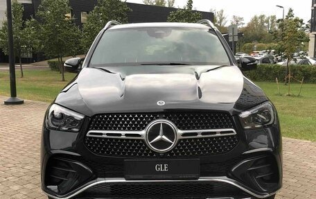 Mercedes-Benz GLE, 2024 год, 17 500 000 рублей, 2 фотография