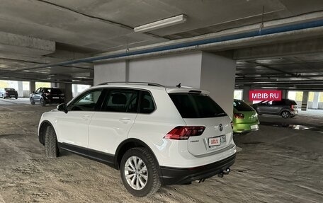 Volkswagen Tiguan II, 2017 год, 2 499 999 рублей, 5 фотография