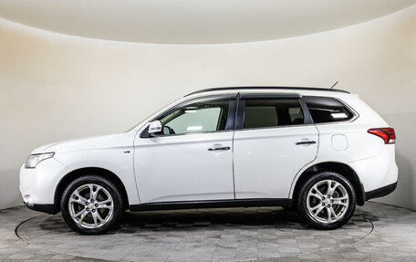 Mitsubishi Outlander III рестайлинг 3, 2013 год, 1 800 000 рублей, 8 фотография