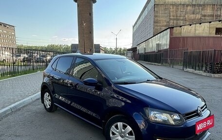 Volkswagen Polo VI (EU Market), 2011 год, 850 000 рублей, 1 фотография