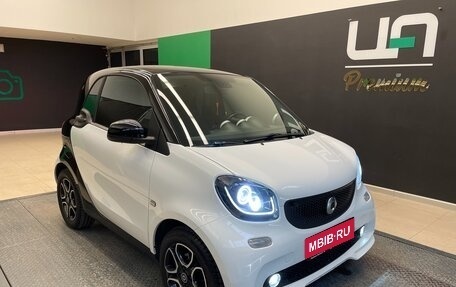 Smart Fortwo III, 2016 год, 1 450 000 рублей, 1 фотография