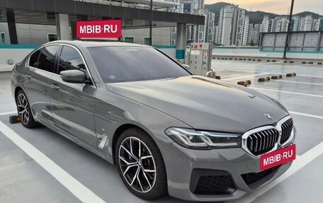 BMW 5 серия, 2021 год, 3 930 000 рублей, 3 фотография