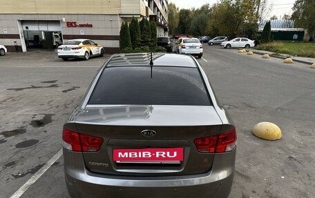 KIA Cerato III, 2010 год, 900 000 рублей, 2 фотография