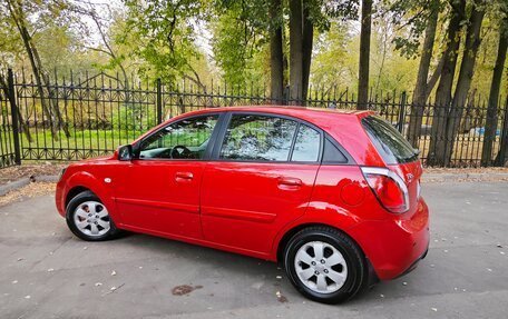 KIA Rio II, 2011 год, 690 000 рублей, 10 фотография