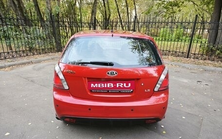 KIA Rio II, 2011 год, 690 000 рублей, 6 фотография