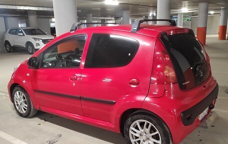 Peugeot 107 I рестайлинг, 2011 год, 430 000 рублей, 4 фотография