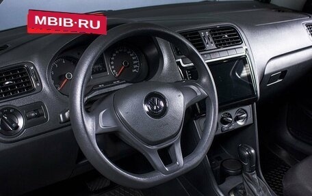 Volkswagen Polo VI (EU Market), 2017 год, 1 297 400 рублей, 5 фотография