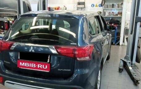 Mitsubishi Outlander III рестайлинг 3, 2019 год, 2 260 000 рублей, 4 фотография