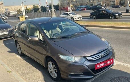 Honda Insight II рестайлинг, 2010 год, 890 000 рублей, 3 фотография