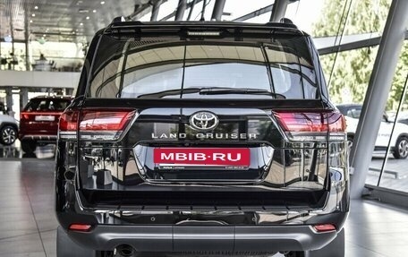 Toyota Land Cruiser, 2024 год, 15 490 000 рублей, 4 фотография