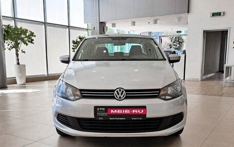 Volkswagen Polo VI (EU Market), 2013 год, 815 000 рублей, 2 фотография