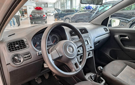 Volkswagen Polo VI (EU Market), 2013 год, 815 000 рублей, 16 фотография