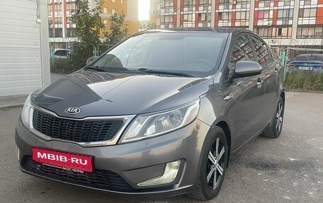 KIA Rio III рестайлинг, 2013 год, 680 000 рублей, 1 фотография