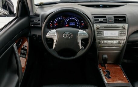 Toyota Camry, 2011 год, 1 585 000 рублей, 16 фотография