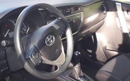 Toyota Auris II, 2014 год, 1 292 000 рублей, 5 фотография