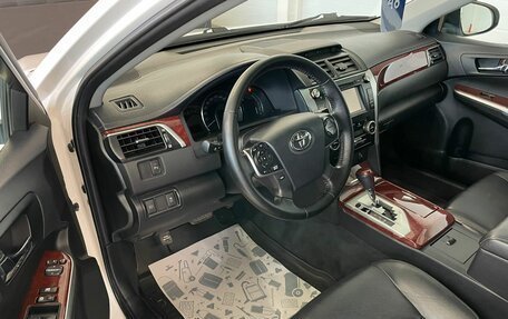 Toyota Camry, 2013 год, 2 249 000 рублей, 10 фотография