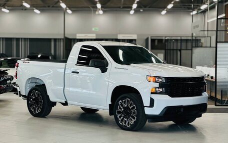 Chevrolet Silverado, 2022 год, 7 100 000 рублей, 2 фотография