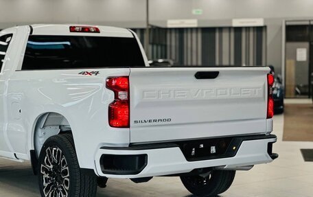 Chevrolet Silverado, 2022 год, 7 100 000 рублей, 9 фотография