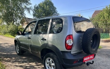 Chevrolet Niva I рестайлинг, 2011 год, 535 000 рублей, 5 фотография