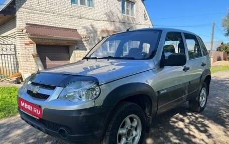 Chevrolet Niva I рестайлинг, 2011 год, 535 000 рублей, 7 фотография