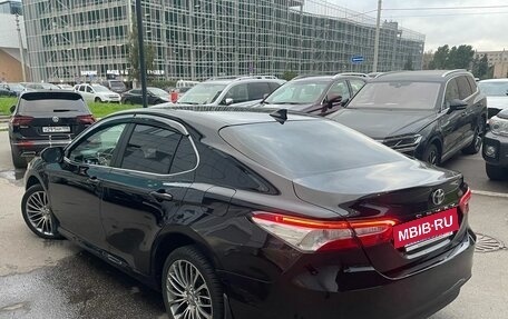 Toyota Camry, 2021 год, 3 150 000 рублей, 4 фотография