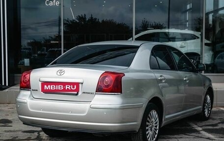 Toyota Avensis III рестайлинг, 2003 год, 850 000 рублей, 5 фотография