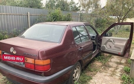 Volkswagen Vento, 1992 год, 130 000 рублей, 6 фотография