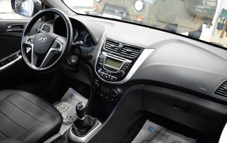 Hyundai Solaris II рестайлинг, 2012 год, 770 000 рублей, 13 фотография