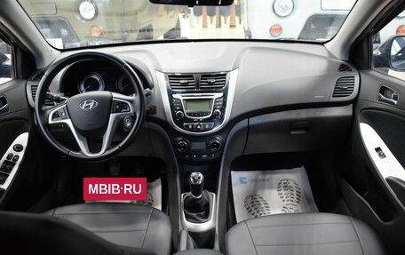 Hyundai Solaris II рестайлинг, 2012 год, 770 000 рублей, 11 фотография