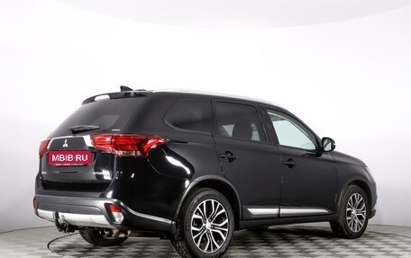 Mitsubishi Outlander III рестайлинг 3, 2017 год, 2 200 000 рублей, 5 фотография