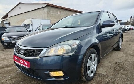 KIA cee'd I рестайлинг, 2010 год, 675 000 рублей, 9 фотография