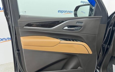 Cadillac Escalade V, 2022 год, 12 600 000 рублей, 16 фотография