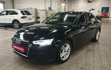 Audi A4, 2018 год, 2 300 000 рублей, 1 фотография