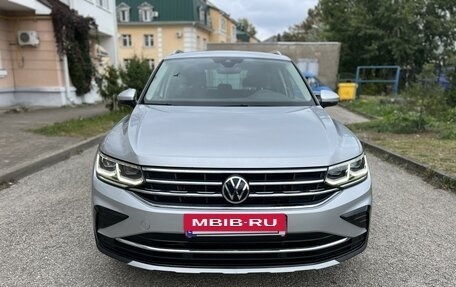 Volkswagen Tiguan II, 2020 год, 2 470 000 рублей, 7 фотография