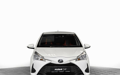 Toyota Vitz, 2018 год, 985 000 рублей, 2 фотография